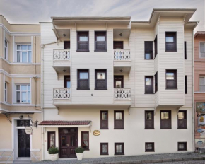 Гостиница Hotel Sari Konak  Стамбул